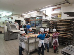 Kinderbacken bei der Bäckerei Gürsching