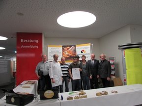 Gürsching bei Zertifikats-Verleihung